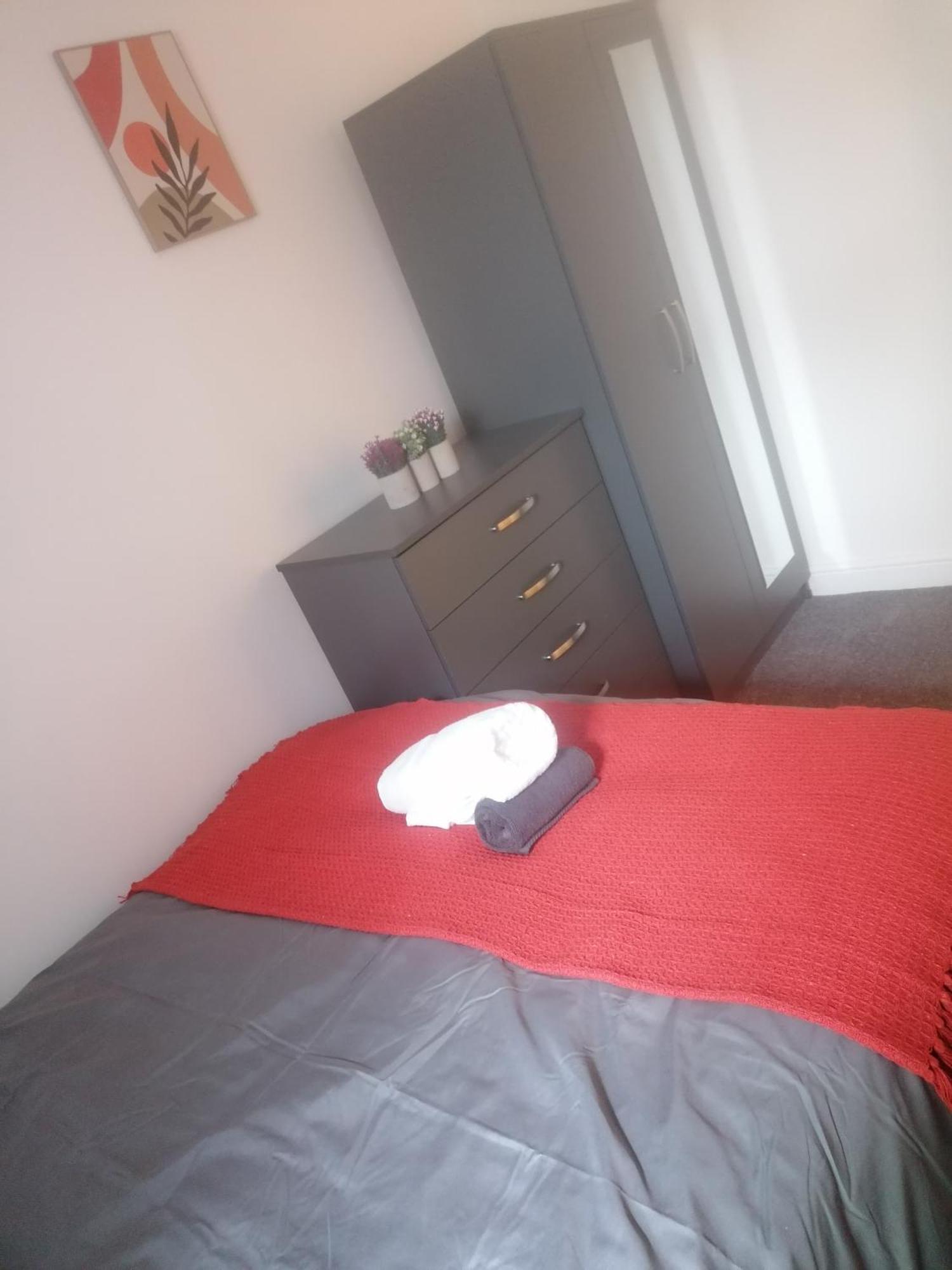 Rossy Home Of Relaxations Stoke-on-Trent Ngoại thất bức ảnh