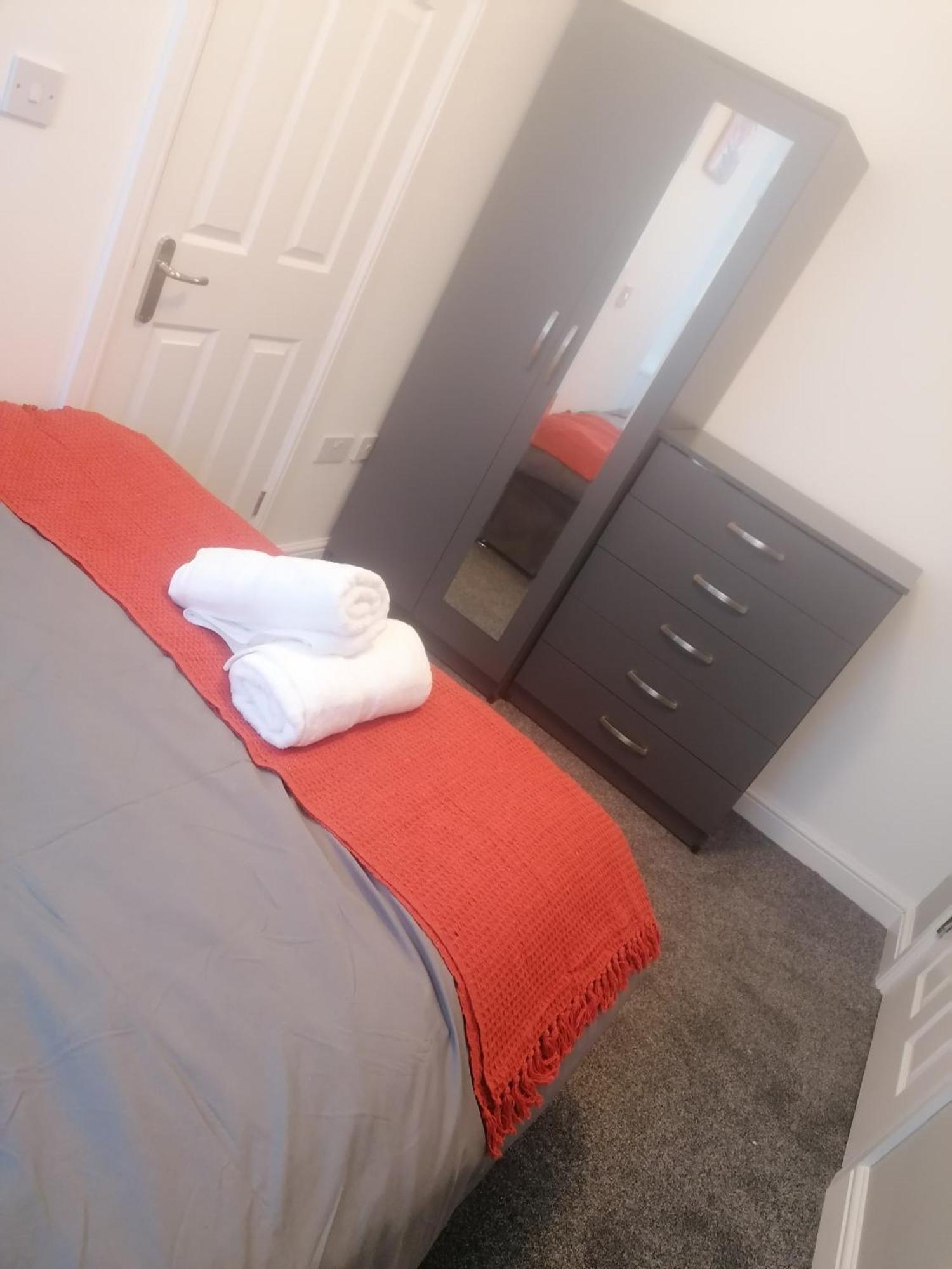 Rossy Home Of Relaxations Stoke-on-Trent Ngoại thất bức ảnh